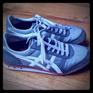 Onitsuka Tiger Asics